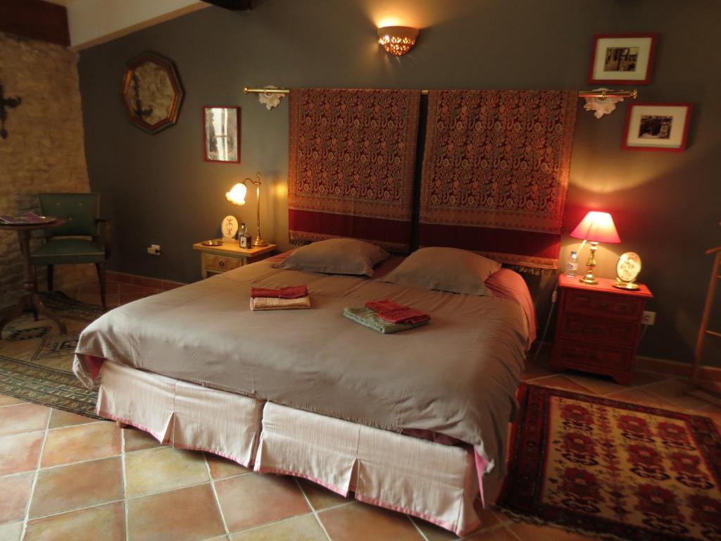 La Claverie Sainte-Radégonde-des-Noyers Szoba fotó